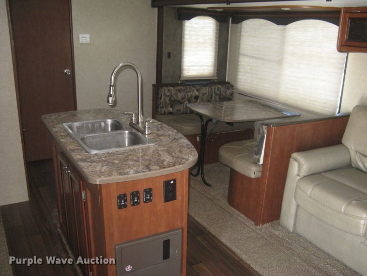 image for item DG5327 2015 Heartland Mallard  camper