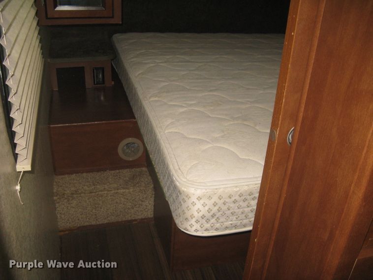 image for item DG5327 2015 Heartland Mallard  camper