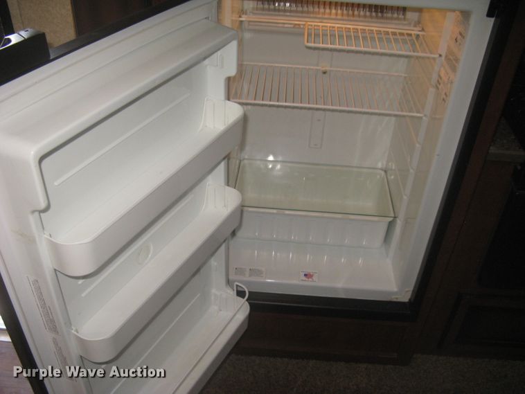 image for item DG5327 2015 Heartland Mallard  camper