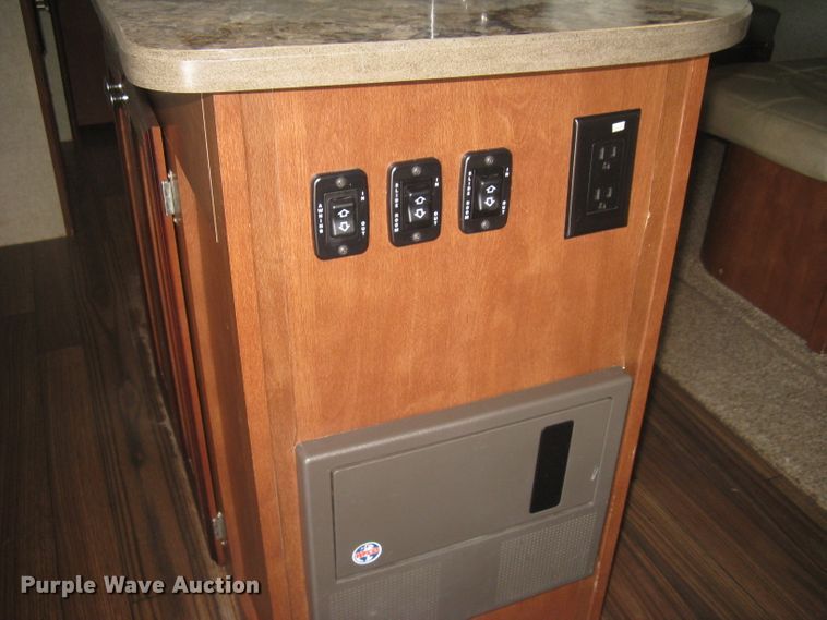 image for item DG5327 2015 Heartland Mallard  camper