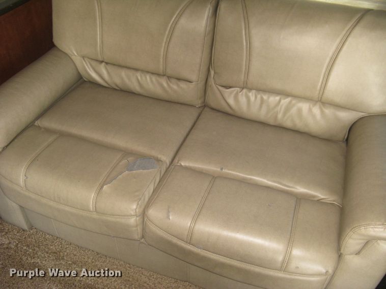 image for item DG5327 2015 Heartland Mallard  camper