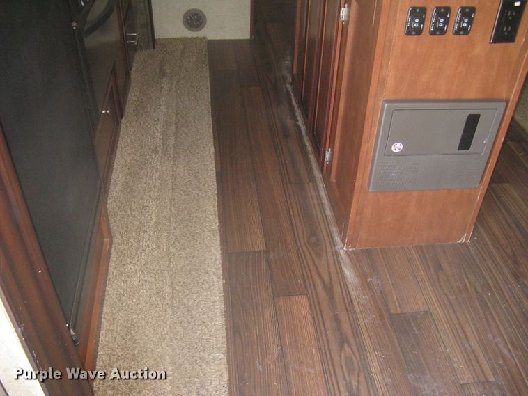 image for item DG5327 2015 Heartland Mallard  camper