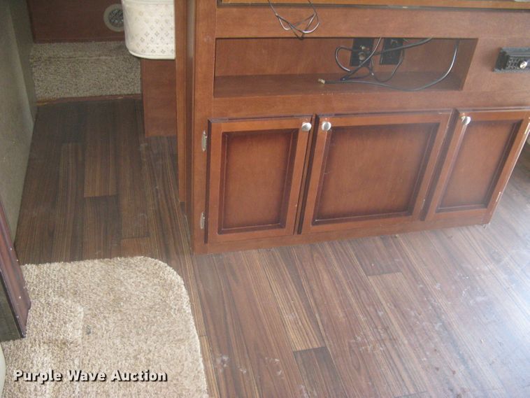 image for item DG5327 2015 Heartland Mallard  camper