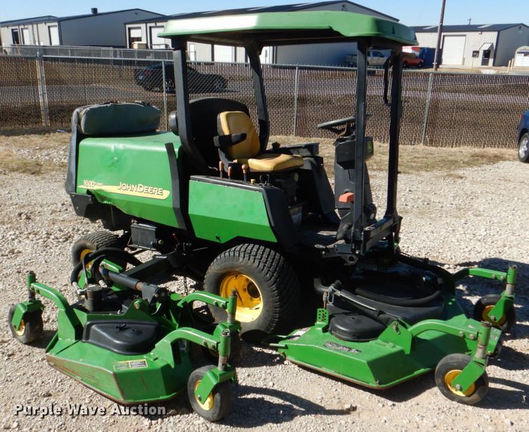 image for item DH7341 2003 John Deere 1600 Turbo  lawn mower