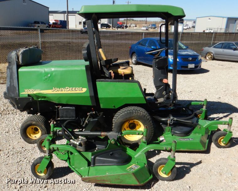 image for item DH7341 2003 John Deere 1600 Turbo  lawn mower