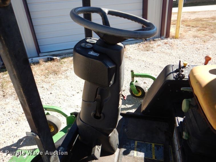image for item DH7341 2003 John Deere 1600 Turbo  lawn mower