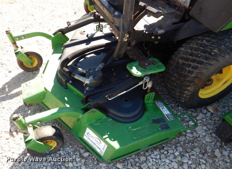 image for item DH7341 2003 John Deere 1600 Turbo  lawn mower