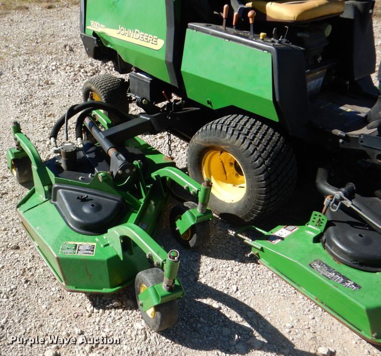 image for item DH7341 2003 John Deere 1600 Turbo  lawn mower