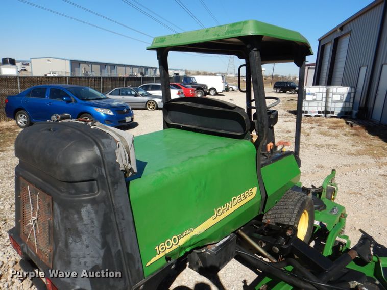 image for item DH7341 2003 John Deere 1600 Turbo  lawn mower
