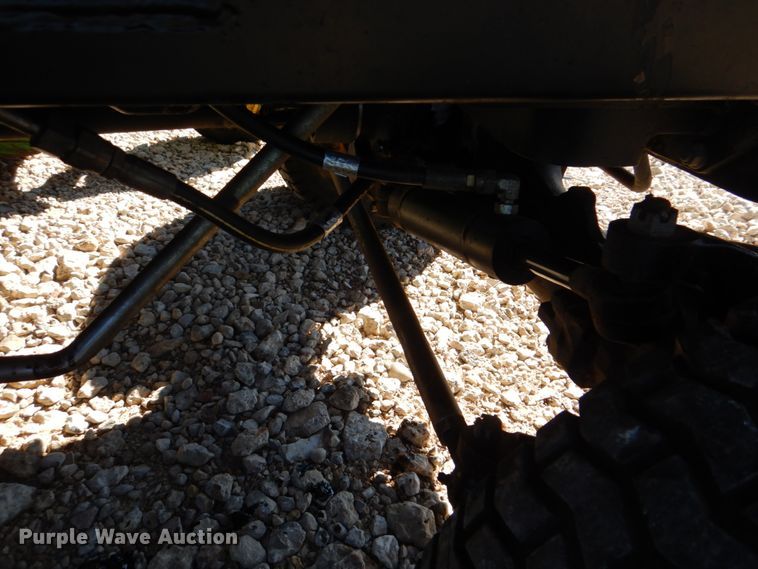 image for item DH7341 2003 John Deere 1600 Turbo  lawn mower