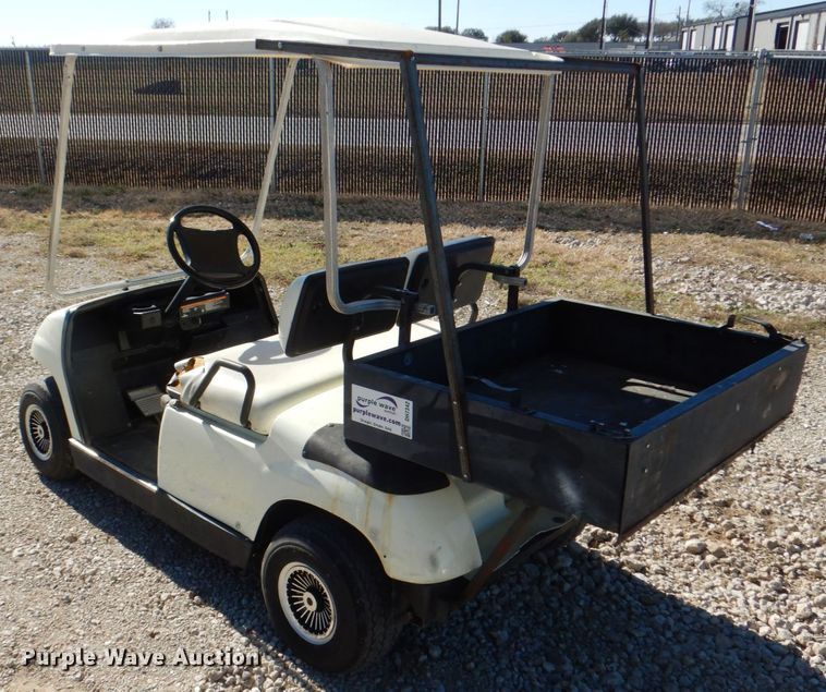 image for item DH7342 2002 Yamaha G16  golf cart