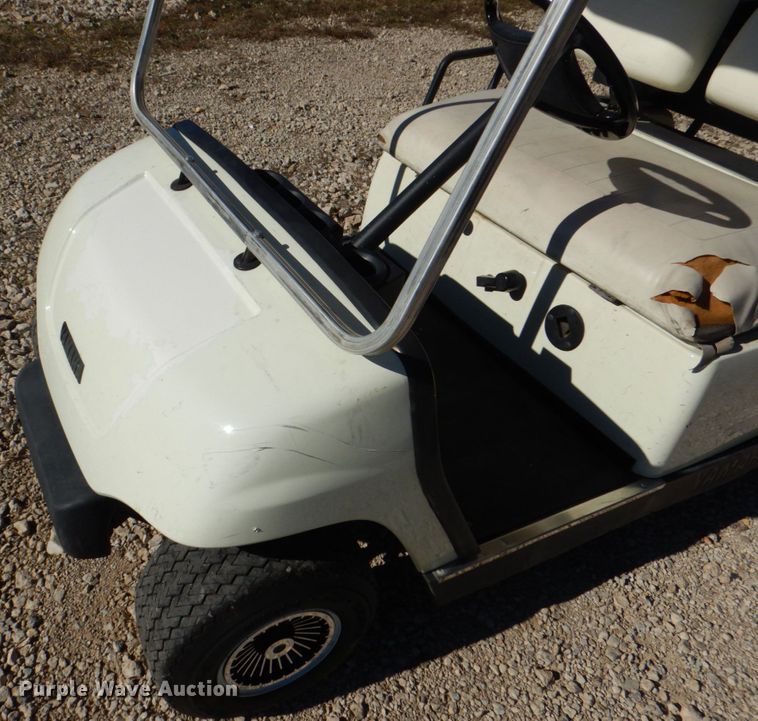 image for item DH7342 2002 Yamaha G16  golf cart