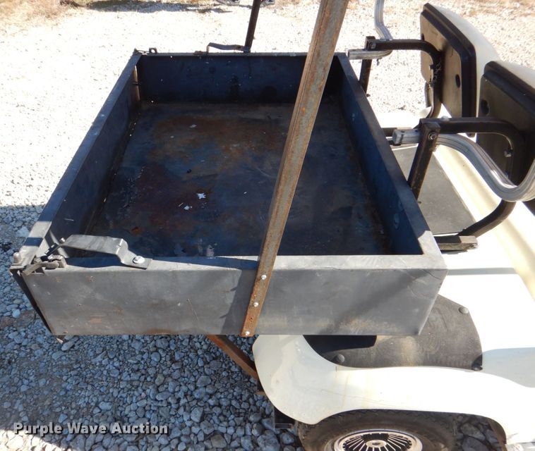 image for item DH7342 2002 Yamaha G16  golf cart