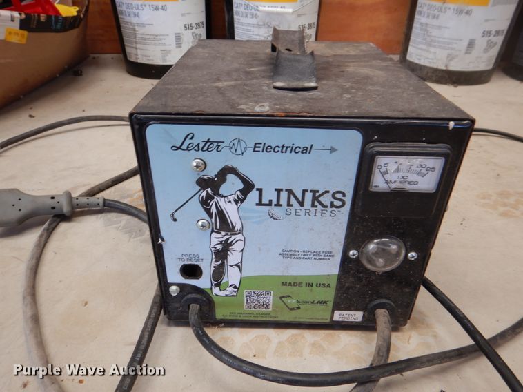 image for item DH7342 2002 Yamaha G16  golf cart