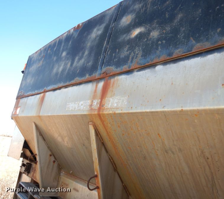 image for item DH8843 Monroe spreader