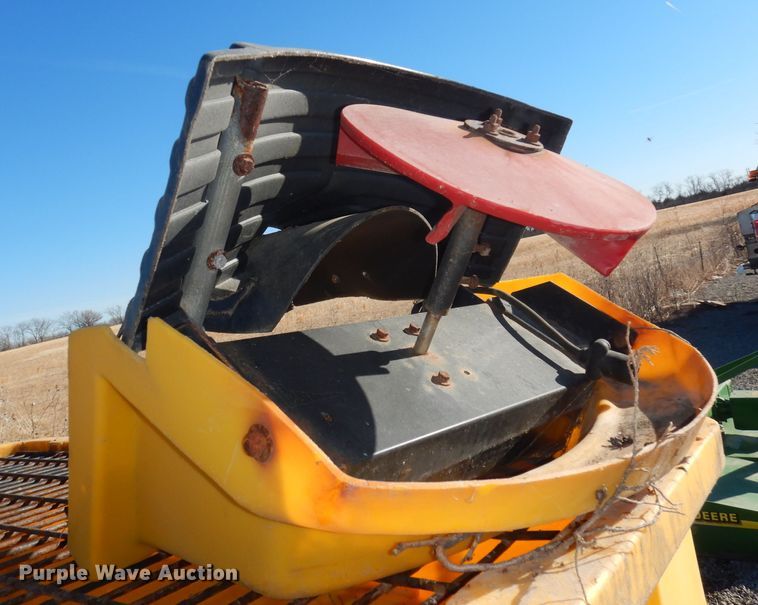 image for item DH8895 SnowEx spreader