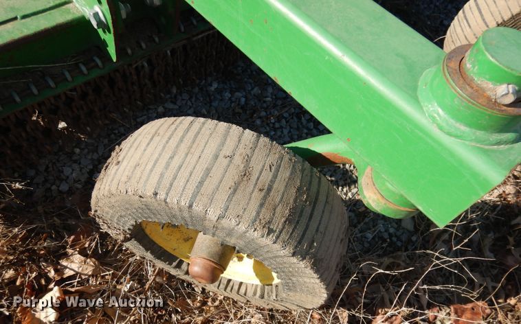 image for item DH8897 John Deere MX8  rotary mower