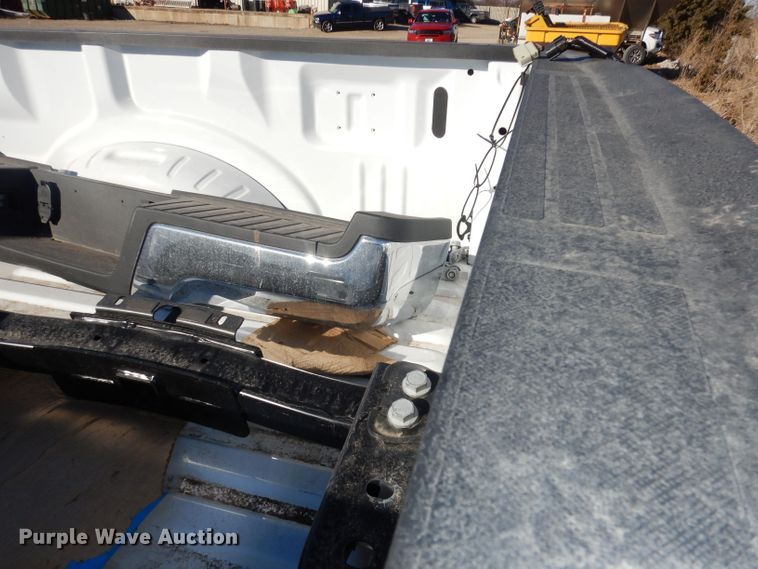 image for item DH8898 2022 Ford F250 Super Duty pickup truck bed