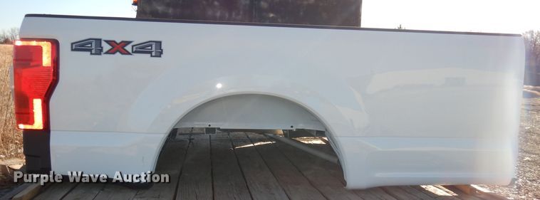 image for item DH8898 2022 Ford F250 Super Duty pickup truck bed