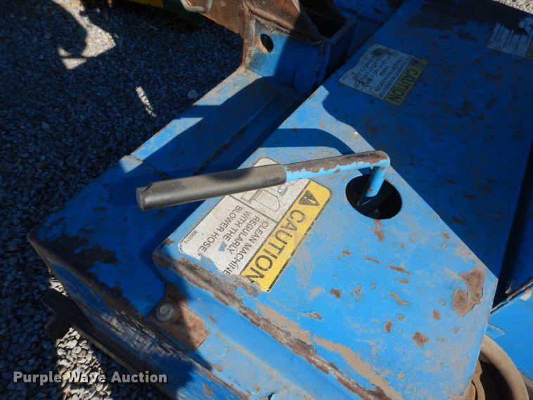 image for item DH8906 Harper Goosen SB5400 straw blower