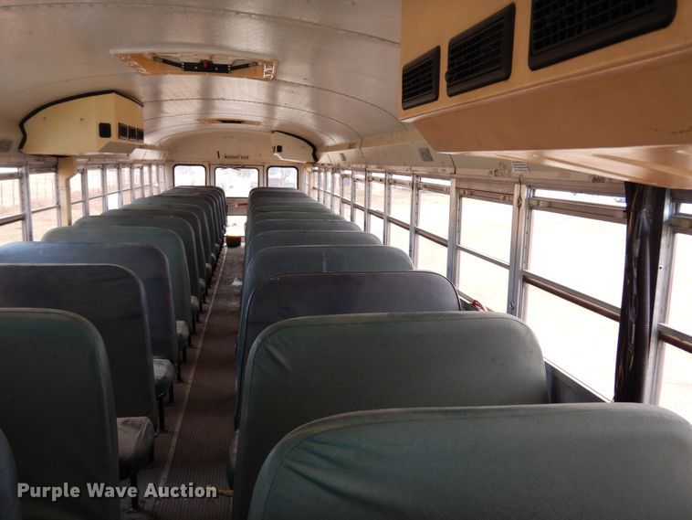 image for item DI8687 2000 International 3800  Amtran school bus