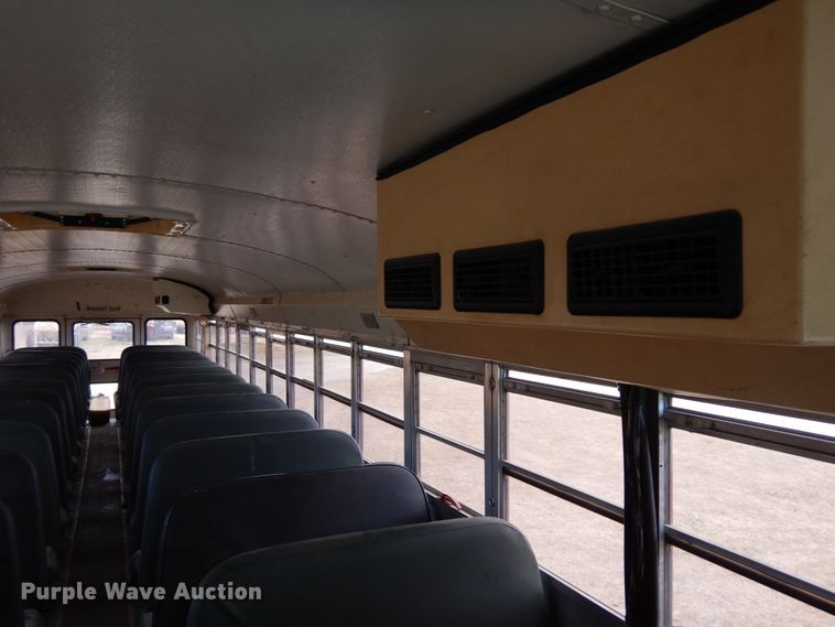 image for item DI8687 2000 International 3800  Amtran school bus