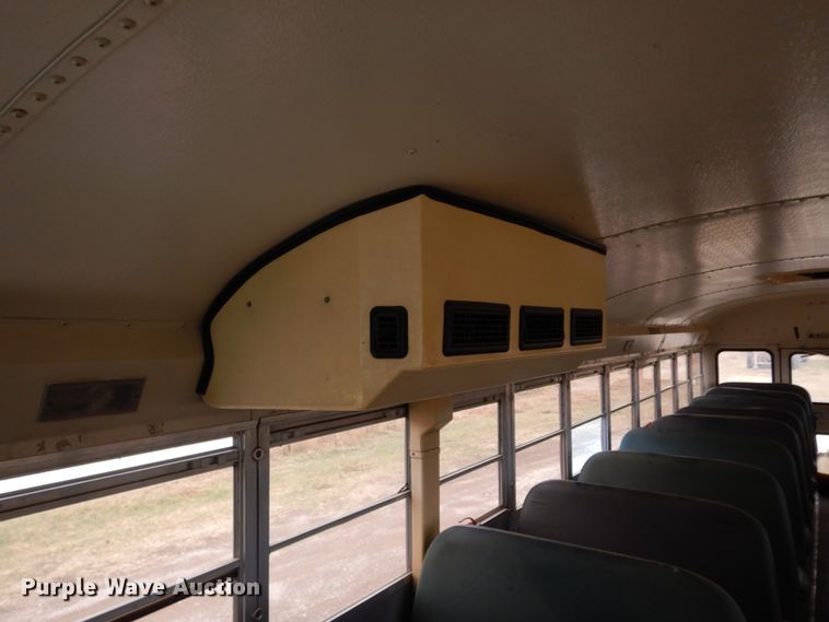 image for item DI8687 2000 International 3800  Amtran school bus