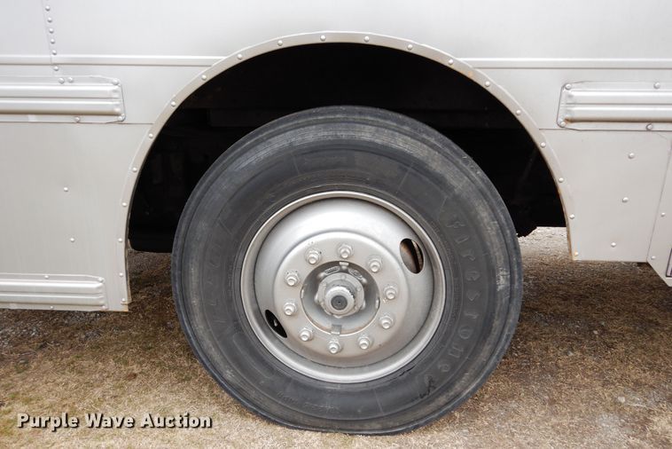 image for item DI8687 2000 International 3800  Amtran school bus