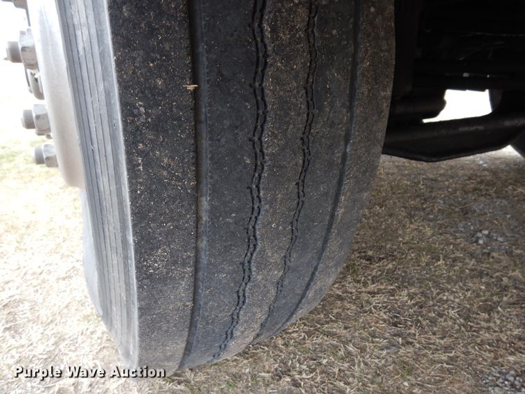 image for item DI8687 2000 International 3800  Amtran school bus