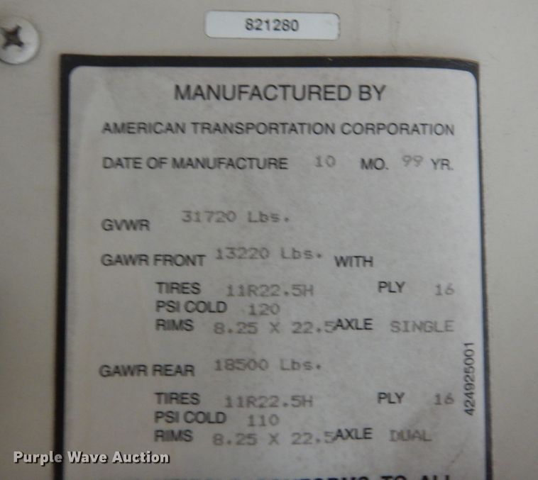 image for item DI8687 2000 International 3800  Amtran school bus