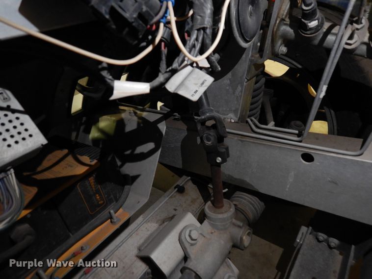 image for item DI8689 2002 Ford Think  golf cart