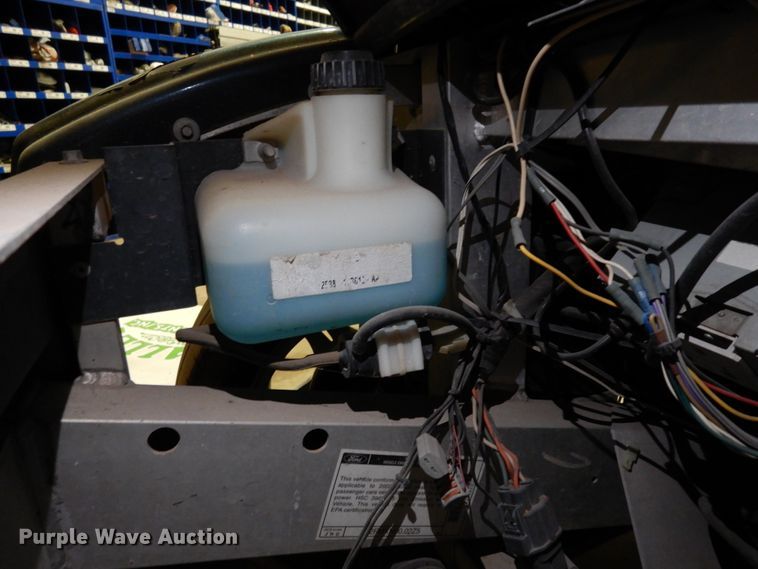 image for item DI8689 2002 Ford Think  golf cart