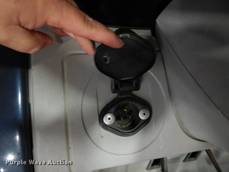 image for item DI8689 2002 Ford Think  golf cart