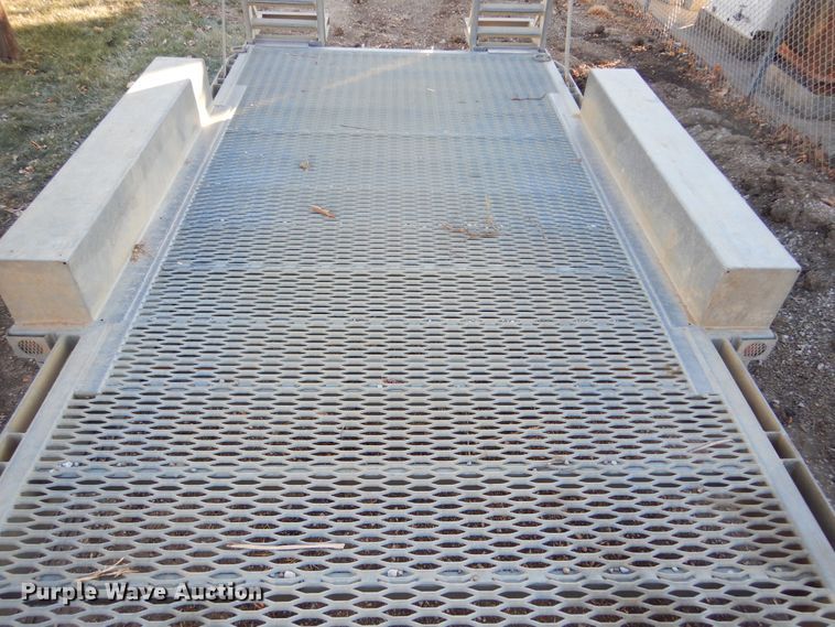 image for item DK3451 2016 Rice  equipment trailer