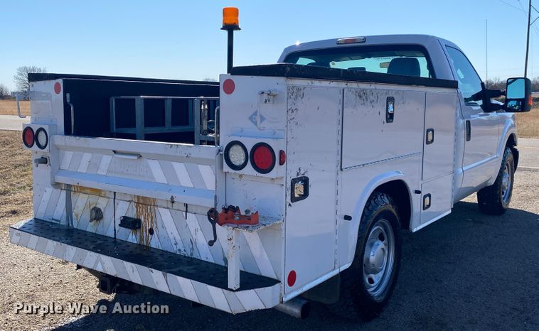 image for item DL6904 2015 Ford F250 Super Duty  utility bed pickup truck