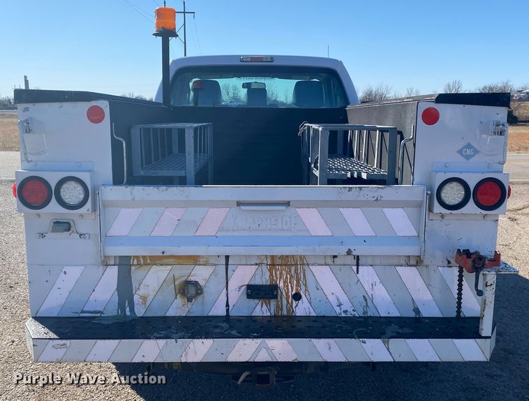 image for item DL6904 2015 Ford F250 Super Duty  utility bed pickup truck