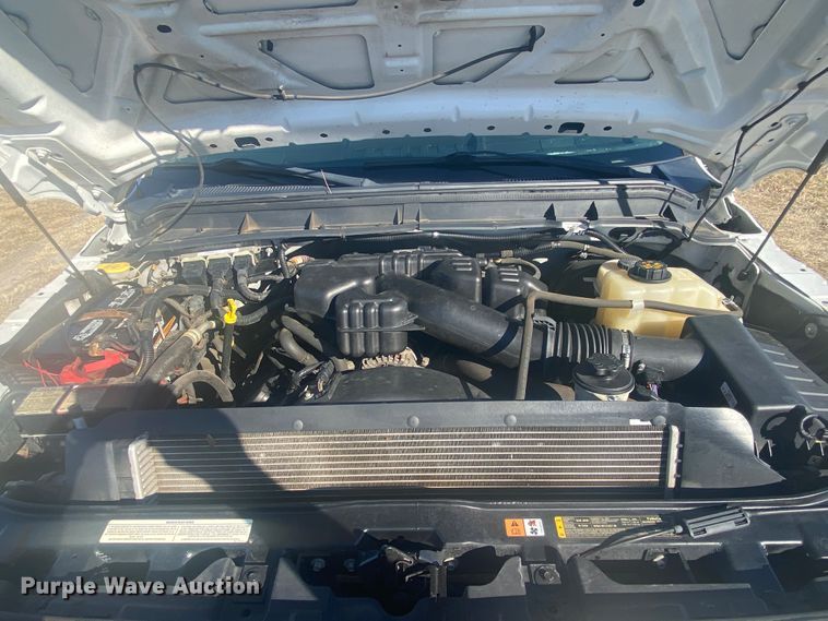 image for item DL6904 2015 Ford F250 Super Duty  utility bed pickup truck