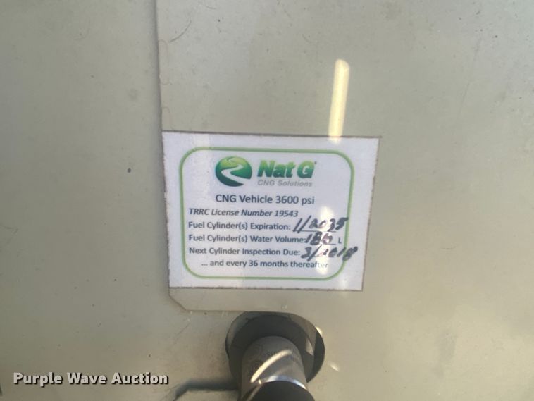 image for item DL6904 2015 Ford F250 Super Duty  utility bed pickup truck