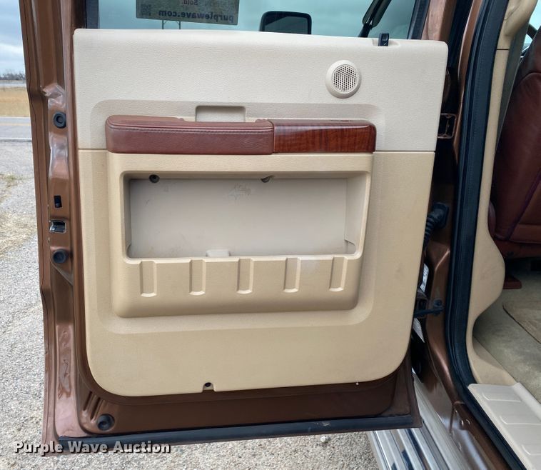 image for item DL6929 2011 Ford F250 Super Duty Lariat King Ranch  Crew Cab pickup truck