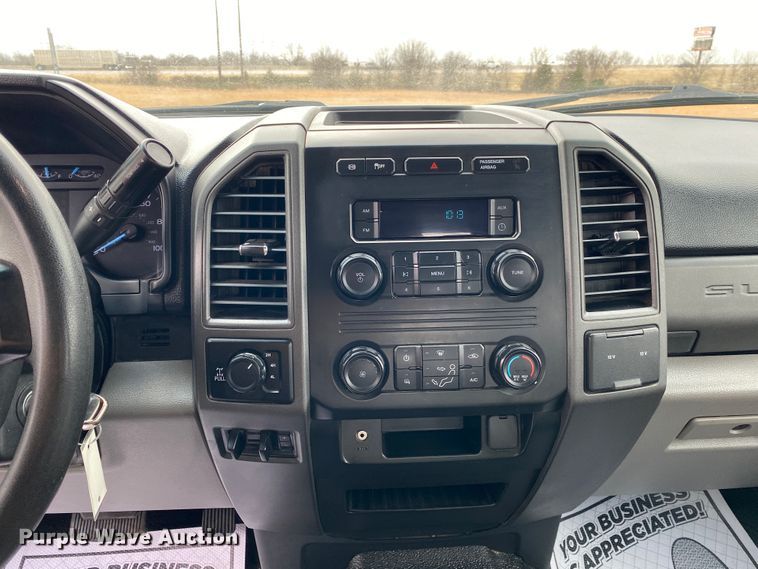 image for item DL6930 2018 Ford F250 Super Duty XL  Crew Cab pickup truck