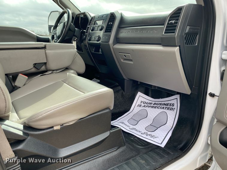 image for item DL6930 2018 Ford F250 Super Duty XL  Crew Cab pickup truck