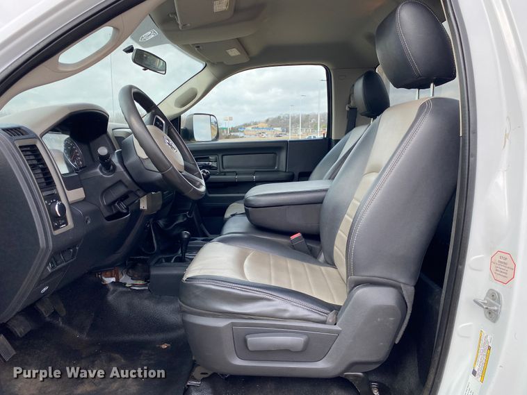 image for item DL6932 2011 Dodge Ram 5500  truck cab and chassis