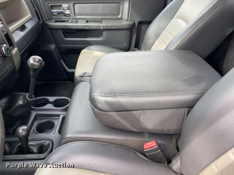 image for item DL6932 2011 Dodge Ram 5500  truck cab and chassis