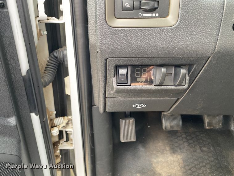 image for item DL6932 2011 Dodge Ram 5500  truck cab and chassis