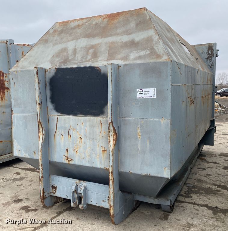 image for item DL6940 Roll-off compactor