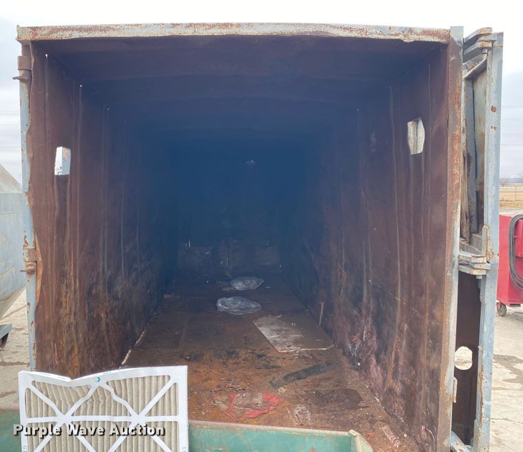 image for item DL6941 Roll-off compactor