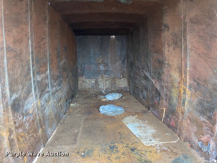 image for item DL6941 Roll-off compactor