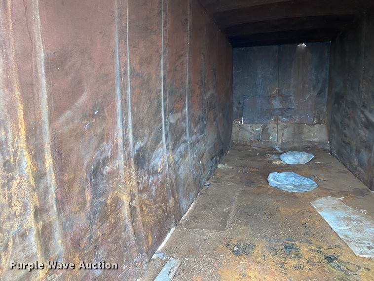 image for item DL6941 Roll-off compactor