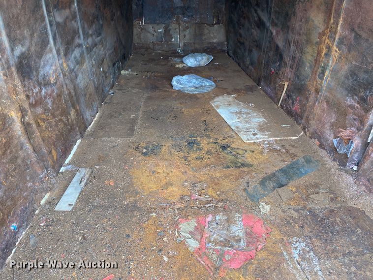 image for item DL6941 Roll-off compactor