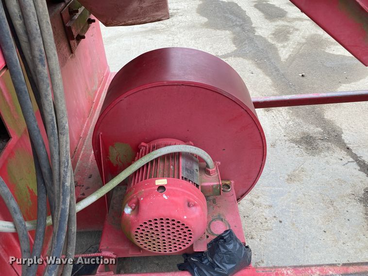 image for item DL6942 CP  aluminum can crusher